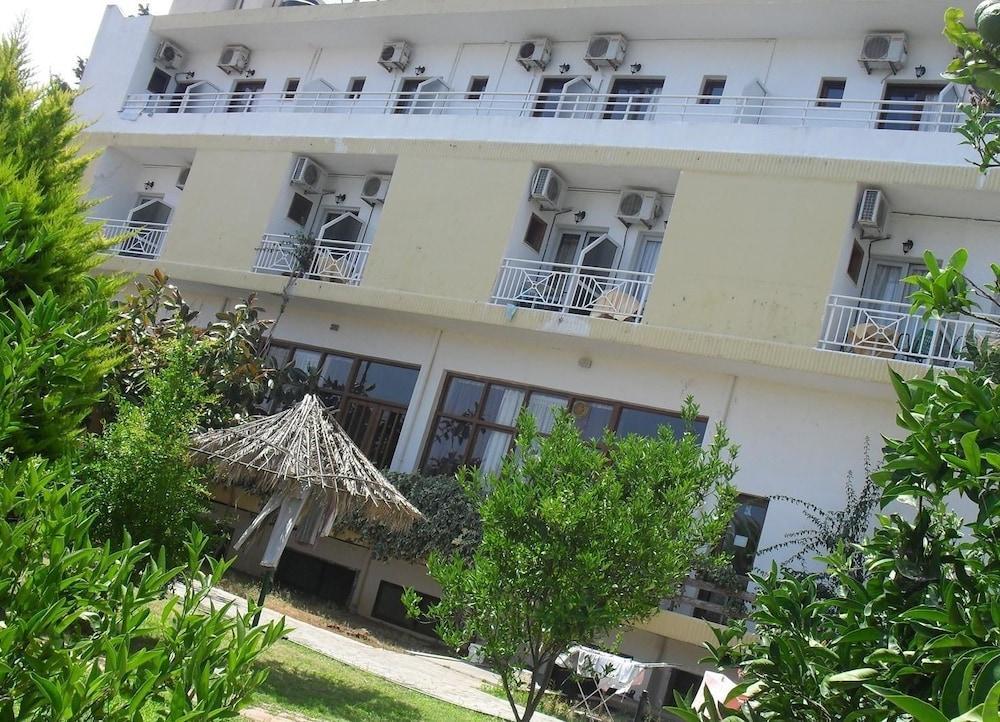 Armonia Hotel Sztalída Kültér fotó