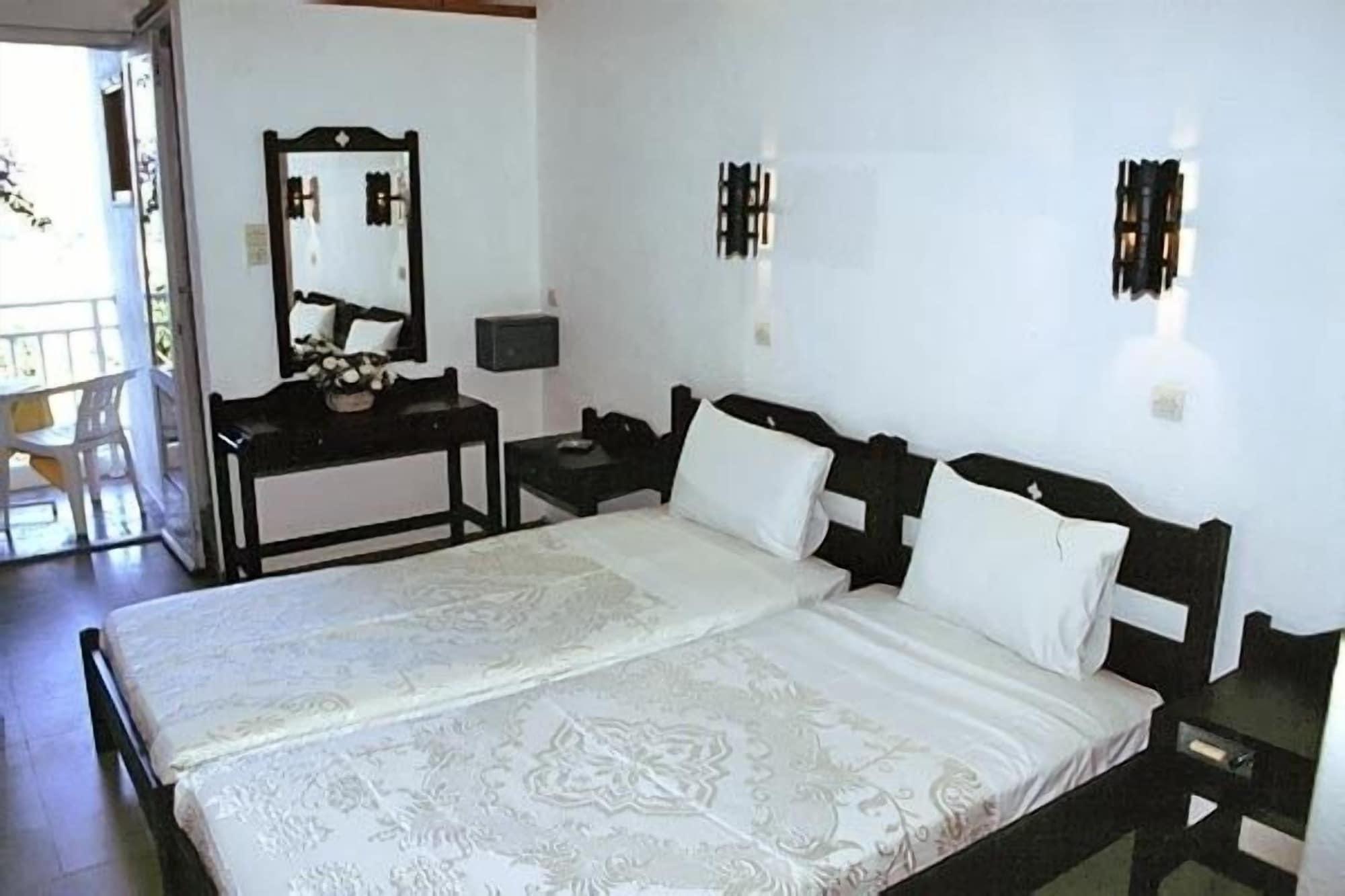 Armonia Hotel Sztalída Kültér fotó